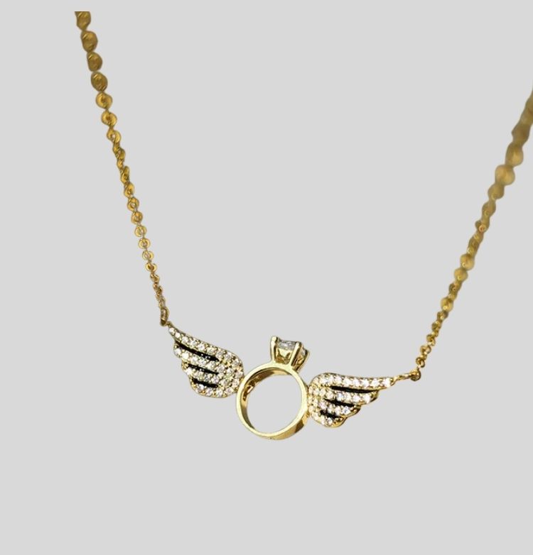 Collar Alas de Angel en Caja Regalo