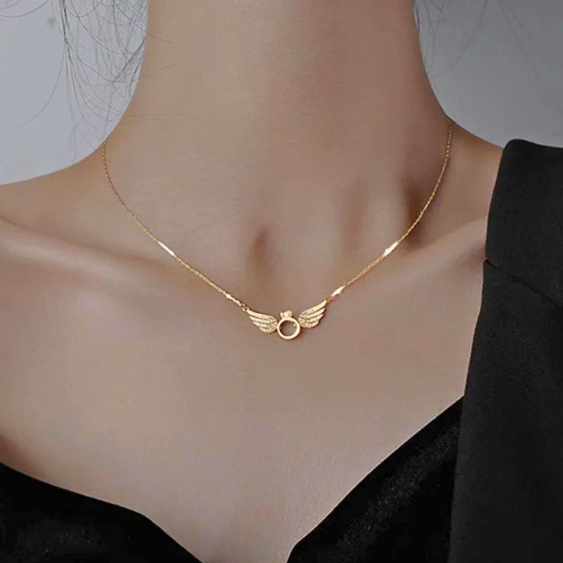 Collar Alas de Angel en Caja Regalo